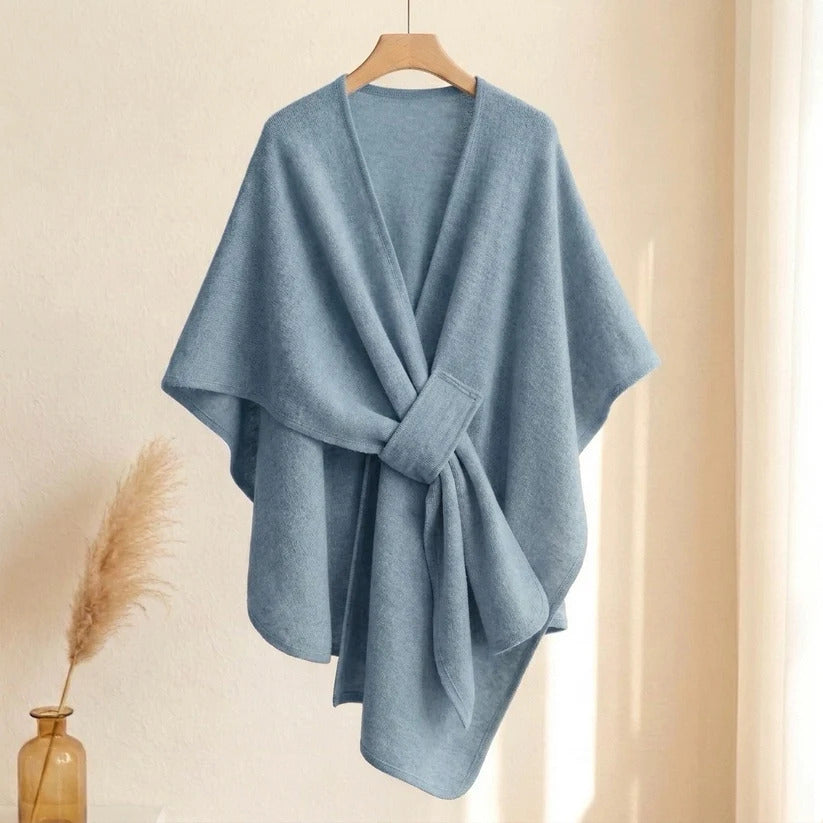 Stugans Poncho i Rökblå